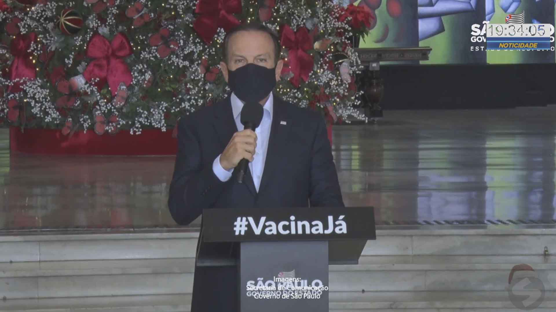 Governo de SP mantém volta às aulas presenciais para o ano letivo de 2021