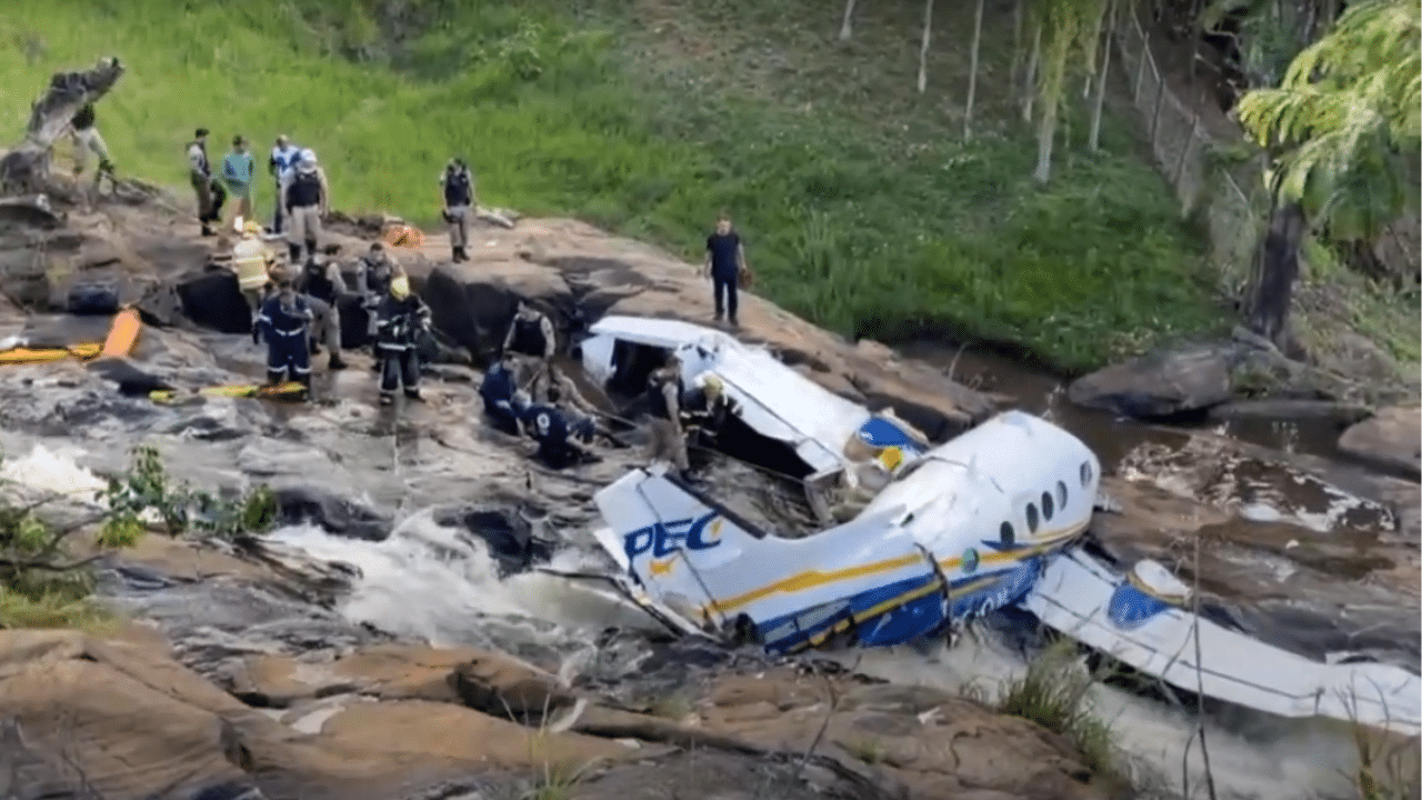 Motores de avião de Marília Mendonça serão periciados em Sorocaba