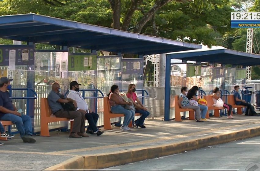  Motoristas do transporte coletivo de Salto entram em greve