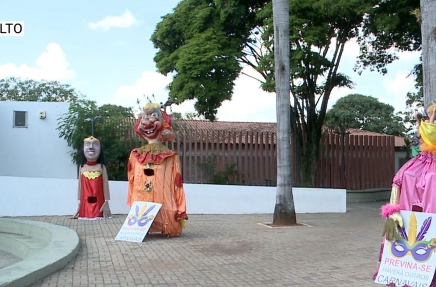  Salto promove exposição dos Bonecões da Barra neste Carnaval