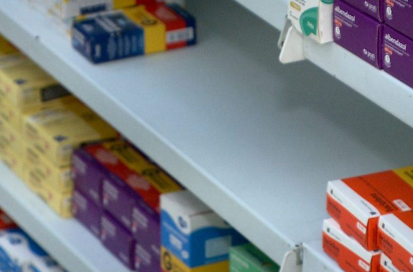  Falta de medicamentos afeta farmácias e hospitais