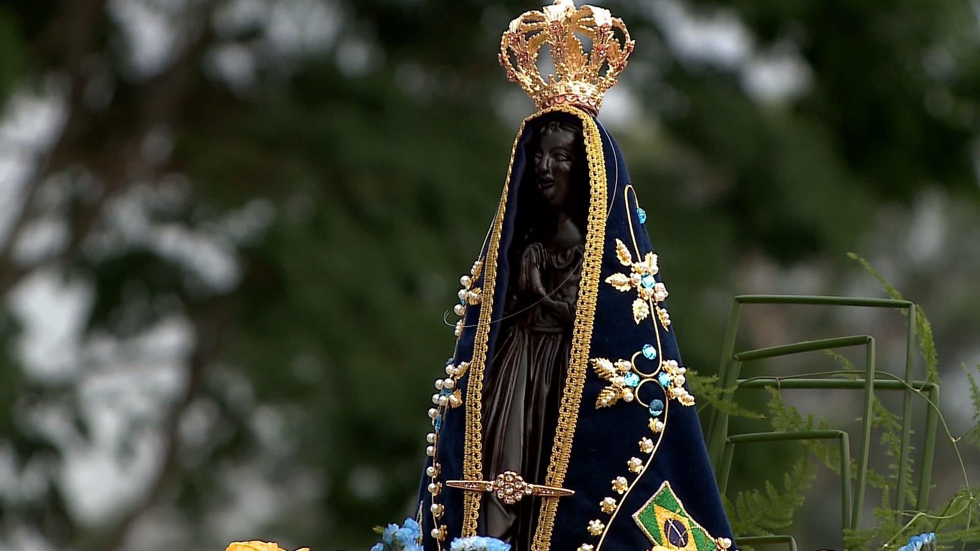 fieis-celebram-o-dia-de-nossa-senhora-aparecida-em-sorocaba