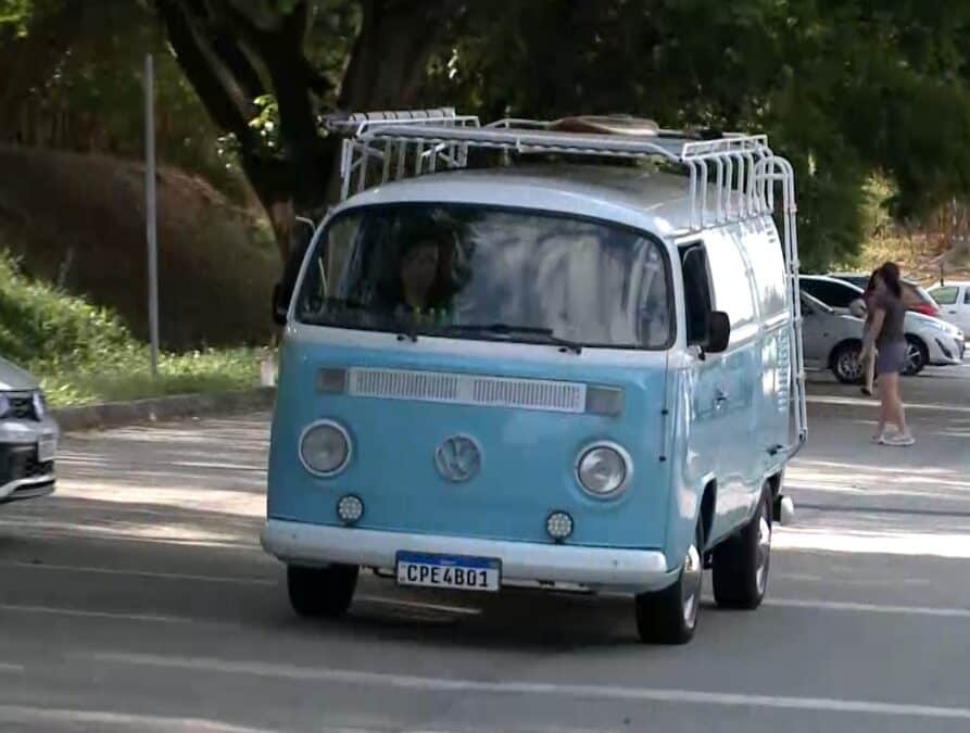 Casal de Sorocaba equipa Kombi para servir de morada em viagens