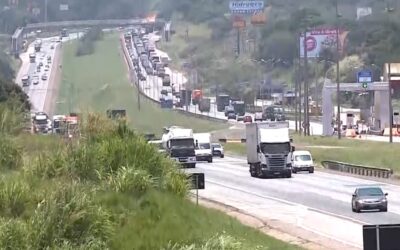 Feriado prolongado deixa rodovias da região movimentadas