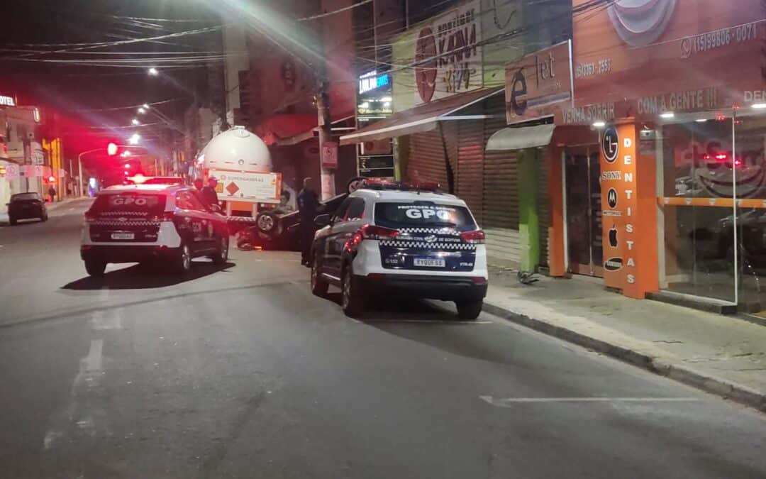 Acidente de carro em Boituva na madrugada de hoje deixa vítimas