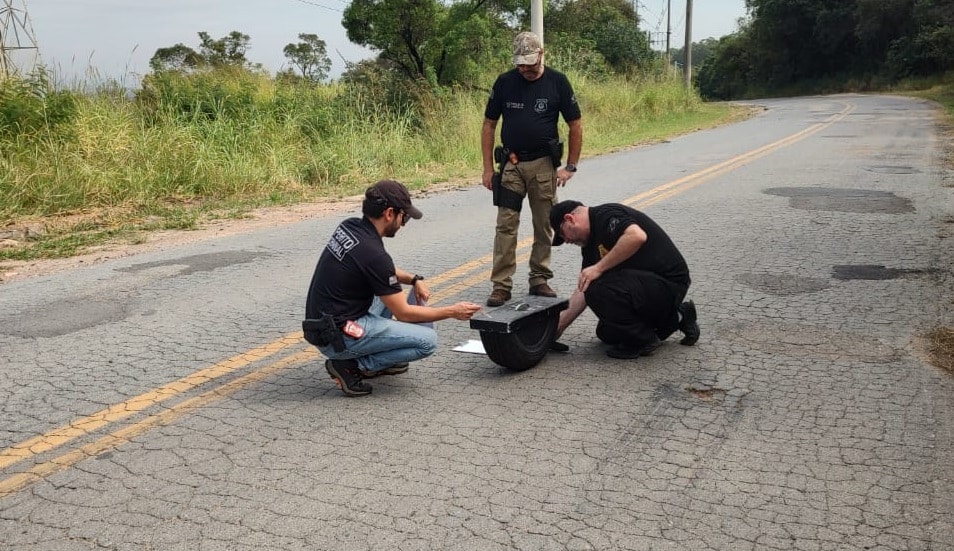 Polícia reconstitui acidente de carro que matou casal em Votorantim