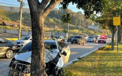 Acidente na Avenida Pereira Inácio deixa ferido em Sorocaba