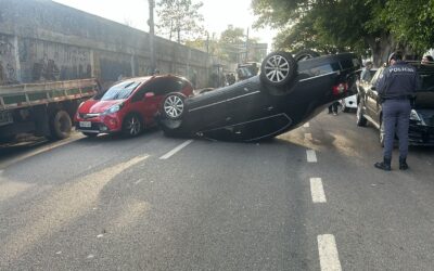 Acidente na Avenida São Paulo assusta motoristas em Sorocaba