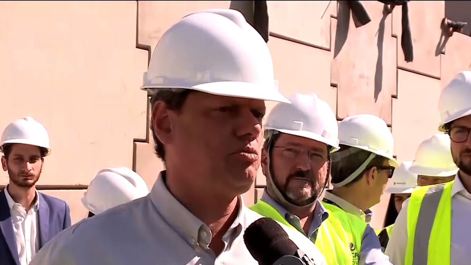 Entrevista Exclusiva Governador Tarciso de Freitas visita obras de duplicação da Rodovia Raposo Tavares em Alumínio