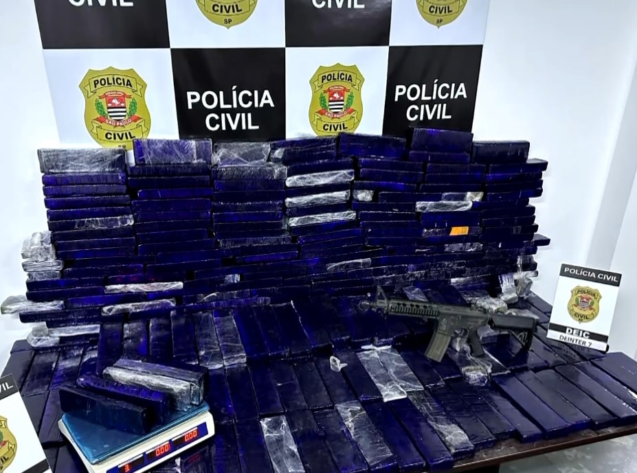 Dupla é presa por tráfico de drogas em São Roque
