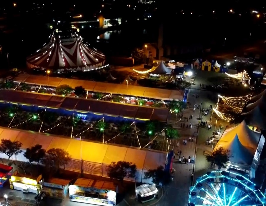 Imagem aérea onde acontece as atrações da Festa Julina de Sorocaba.