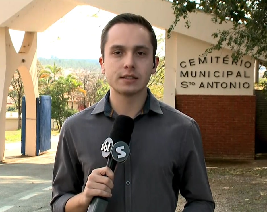 Repórter Luis Negrelli falando sobre o caso do jovem vítima de acidente de trabalho em Sorocaba.