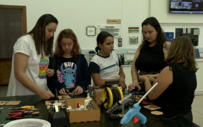 Oficina de tecnologia em Jundiaí estimula o protagonismo feminino na área