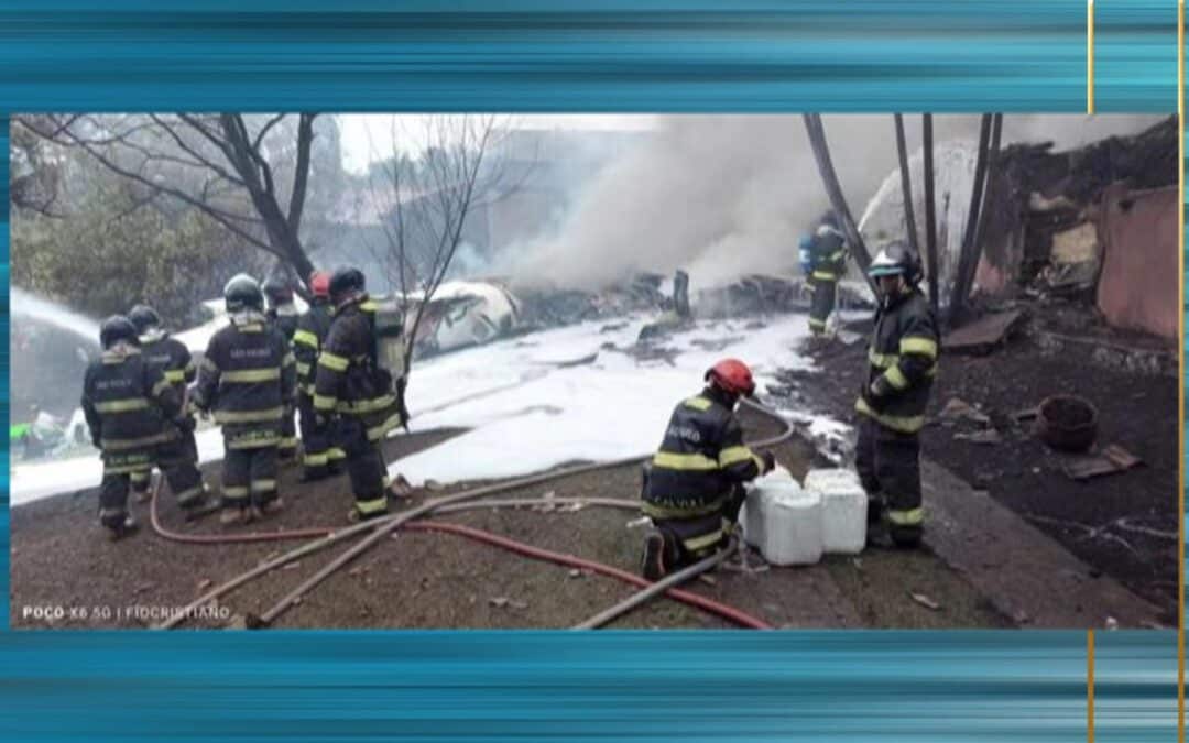 Equipes da região apoiam ocorrência da queda de avião em Vinhedo