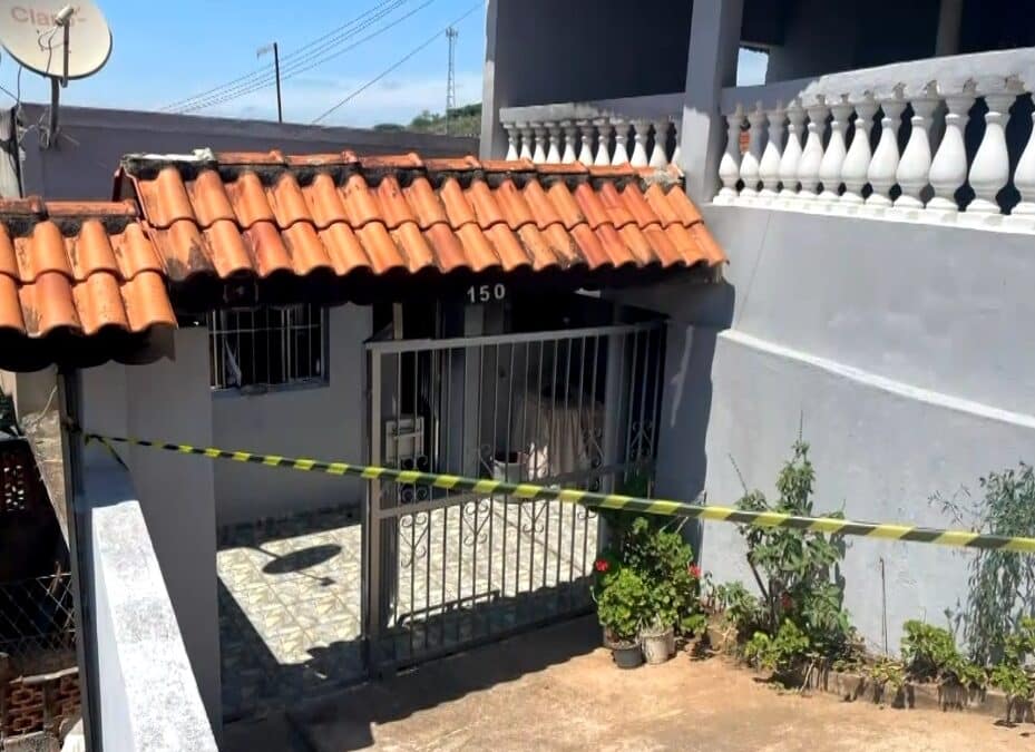 Casal ajuda a combater incêndio em casa de Várzea Paulista