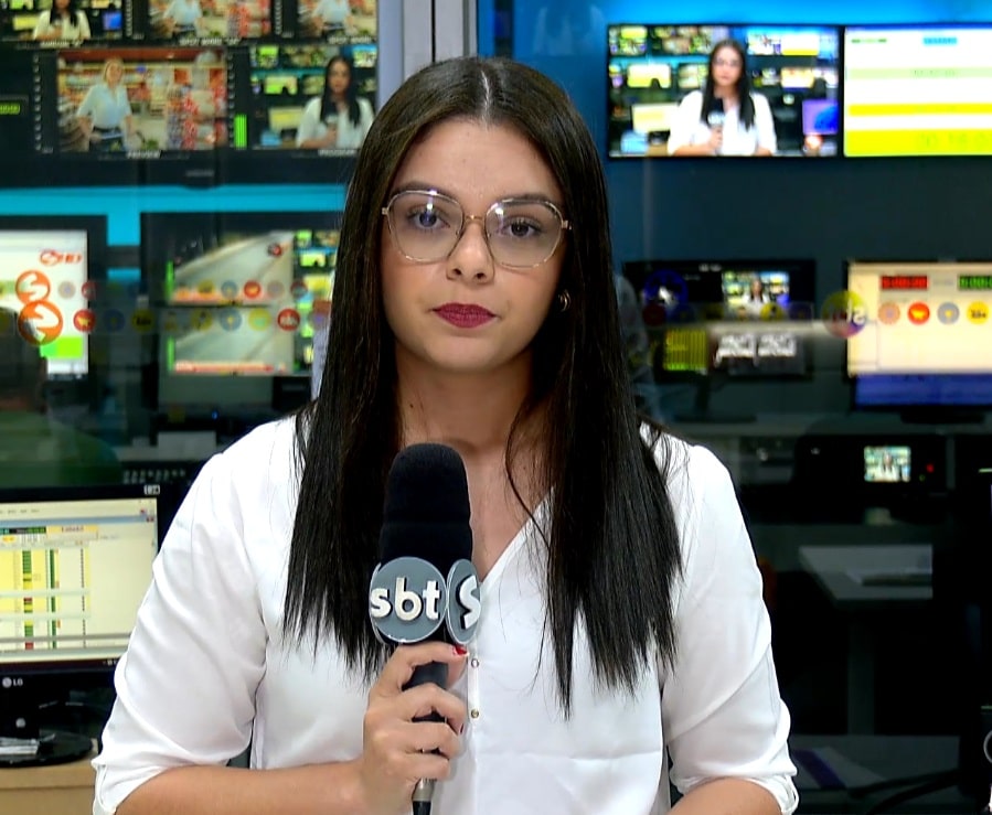 Repórter Fernanda Senna.