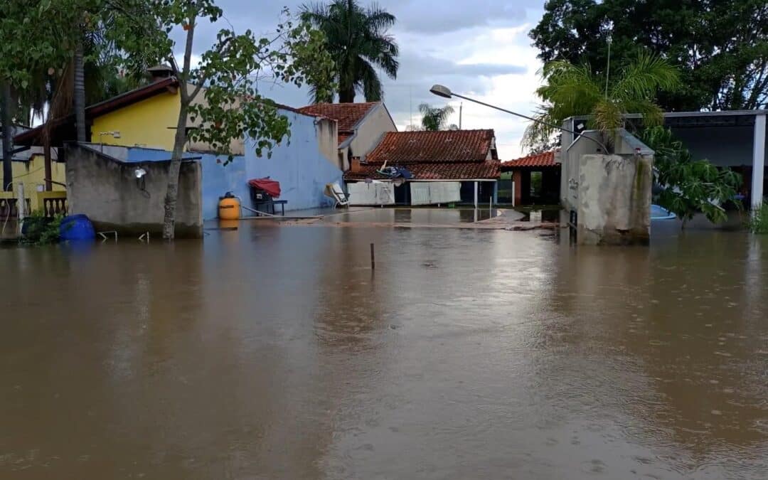 Após chuvas, bairro Cachoeirinha, em Boituva, está embaixo d’água