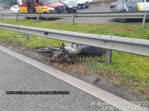 Acidente com moto deixa vítima grave na Rodovia Raposo Tavares