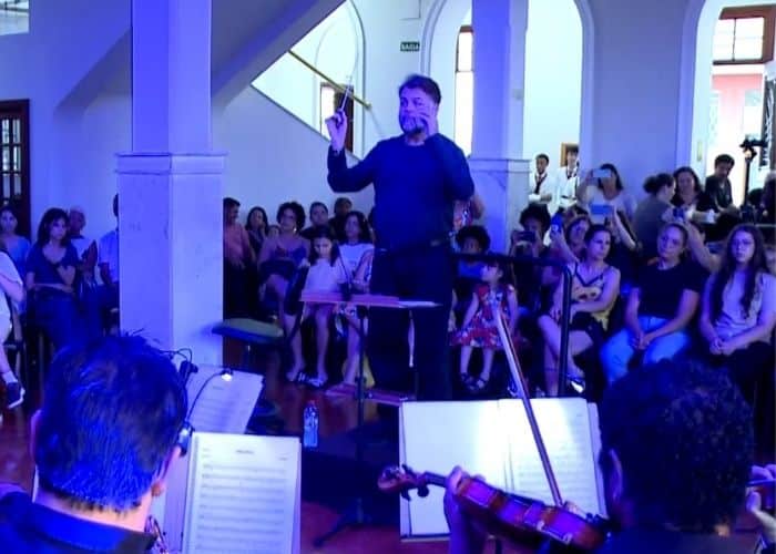 Cantata de Natal reúne coral, orquestra e presépio vivo em Sorocaba