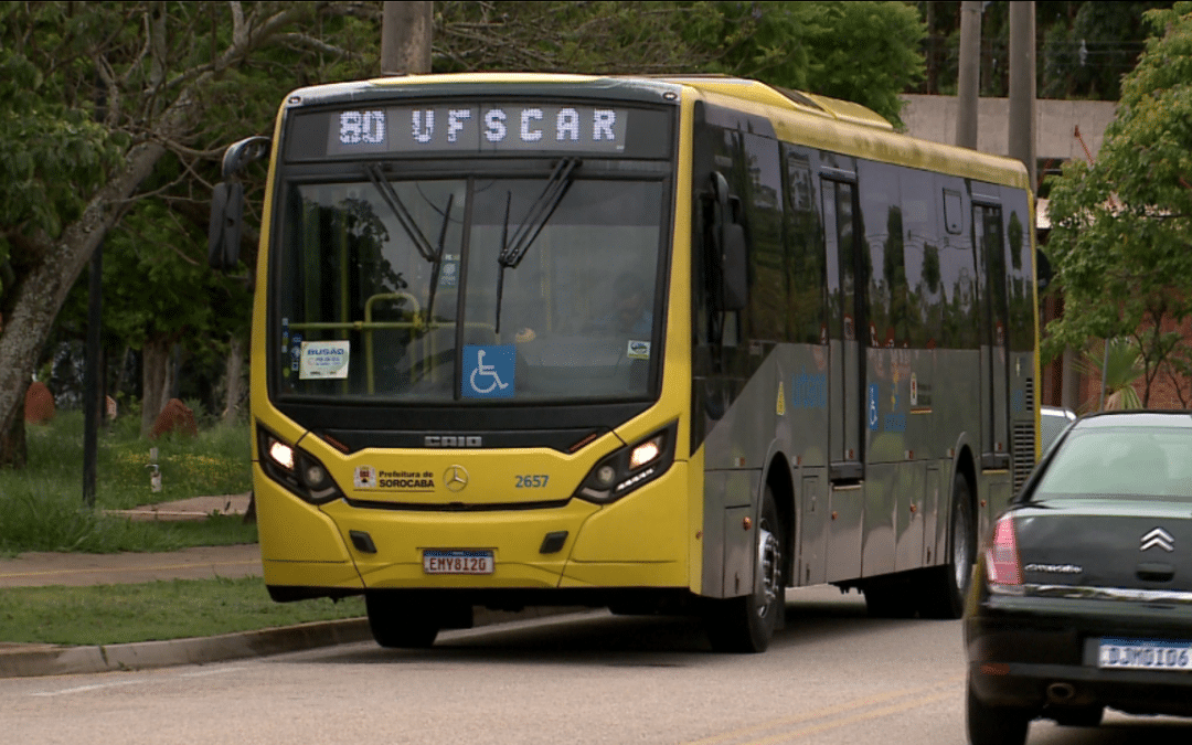 Redução de horários em linha de ônibus prejudica estudantes e trabalhadores