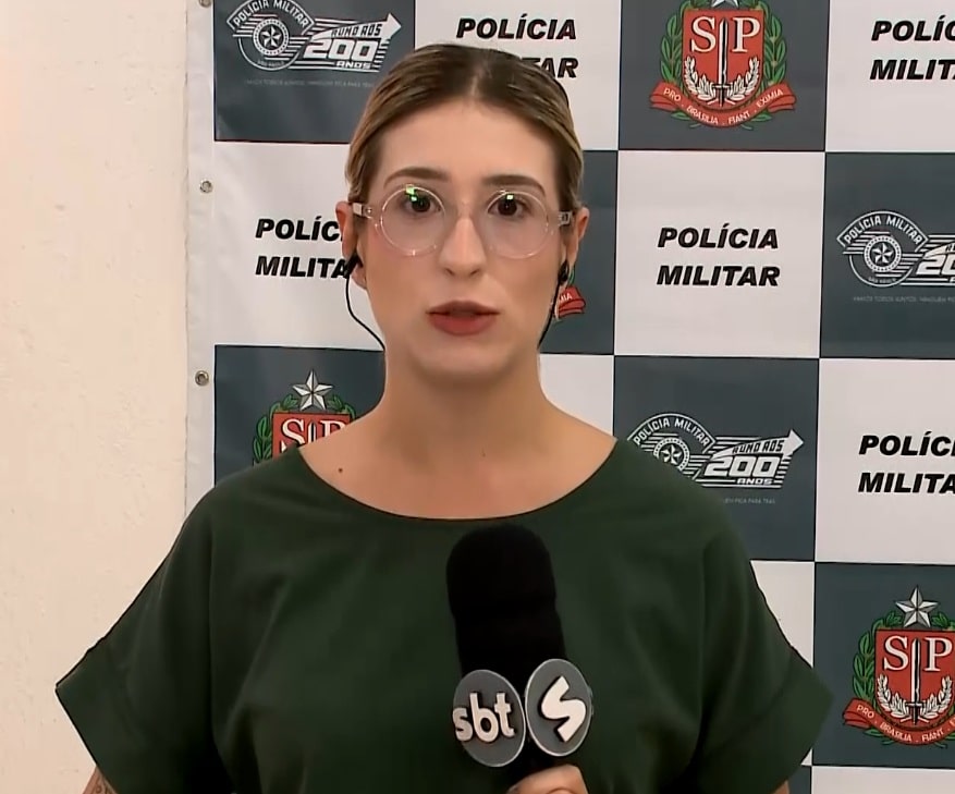 Repórter Nicole Bonentti falando sobre.